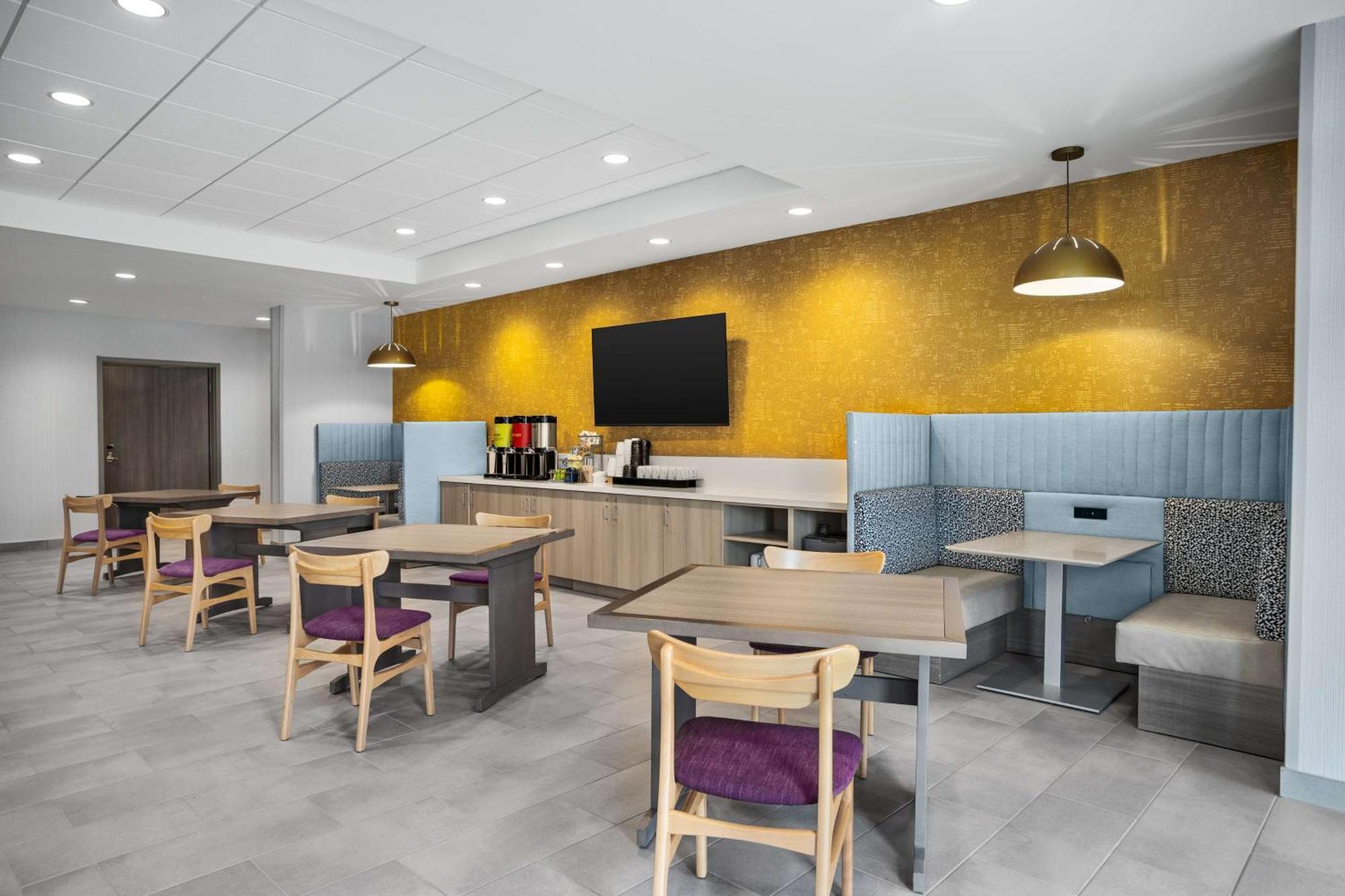 Home2 Suites By Hilton Indianapolis North At Intech Park Экстерьер фото