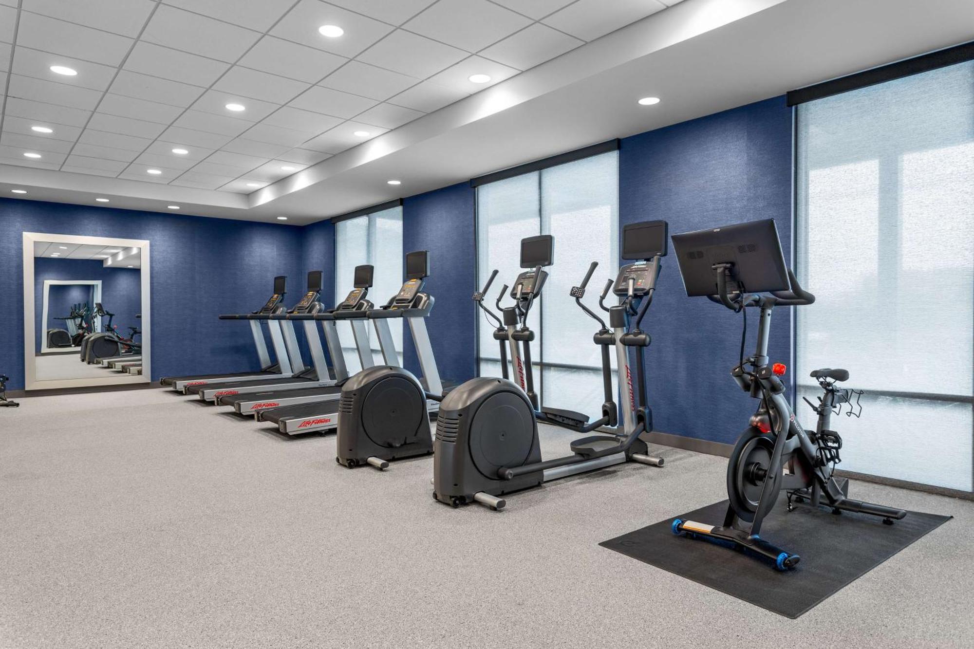 Home2 Suites By Hilton Indianapolis North At Intech Park Экстерьер фото